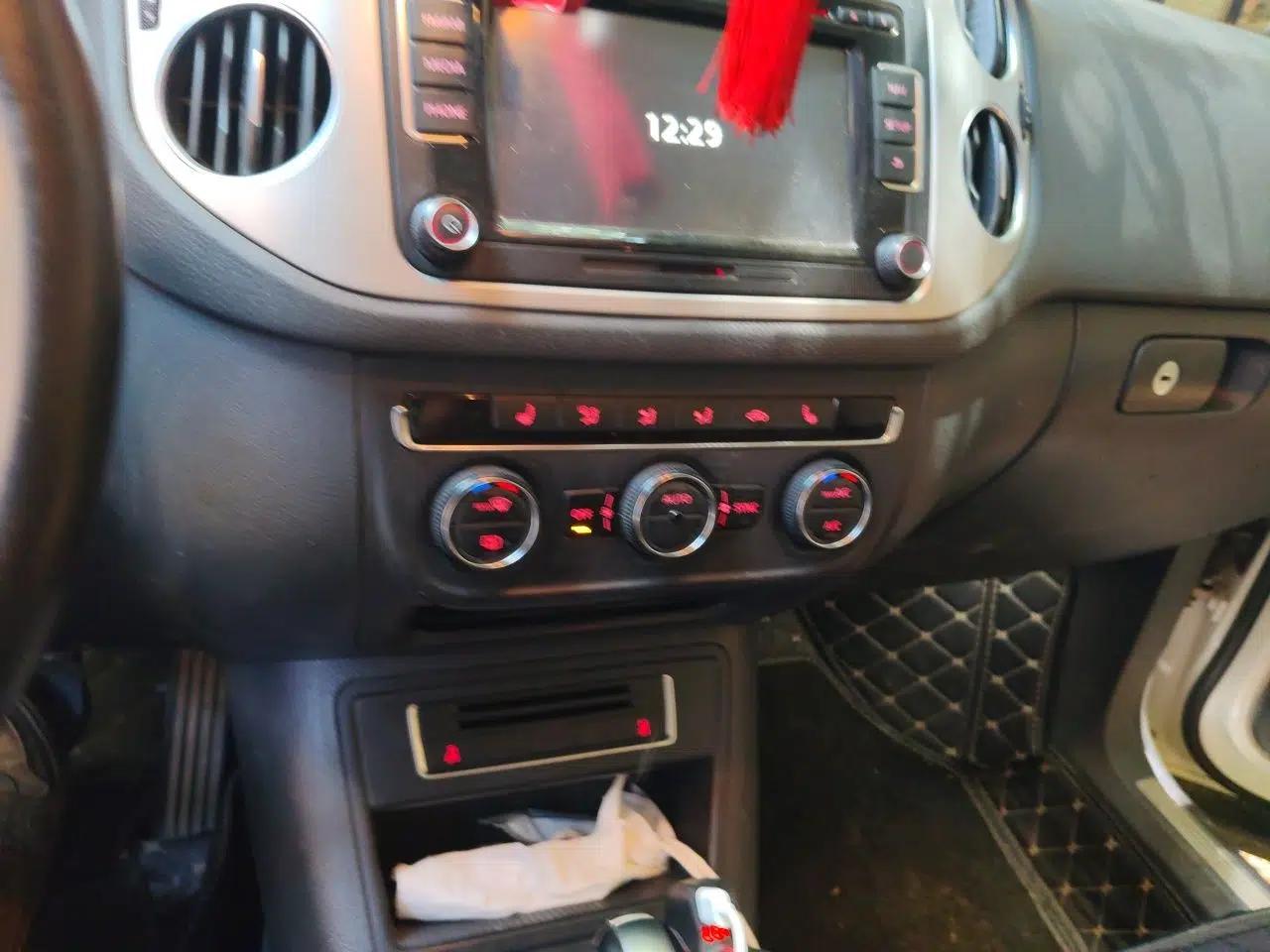 Volkswagen Tiguan 2015 1.8TSI Automatic Two-Wheel Drive Luxury Model — миниатюра 13