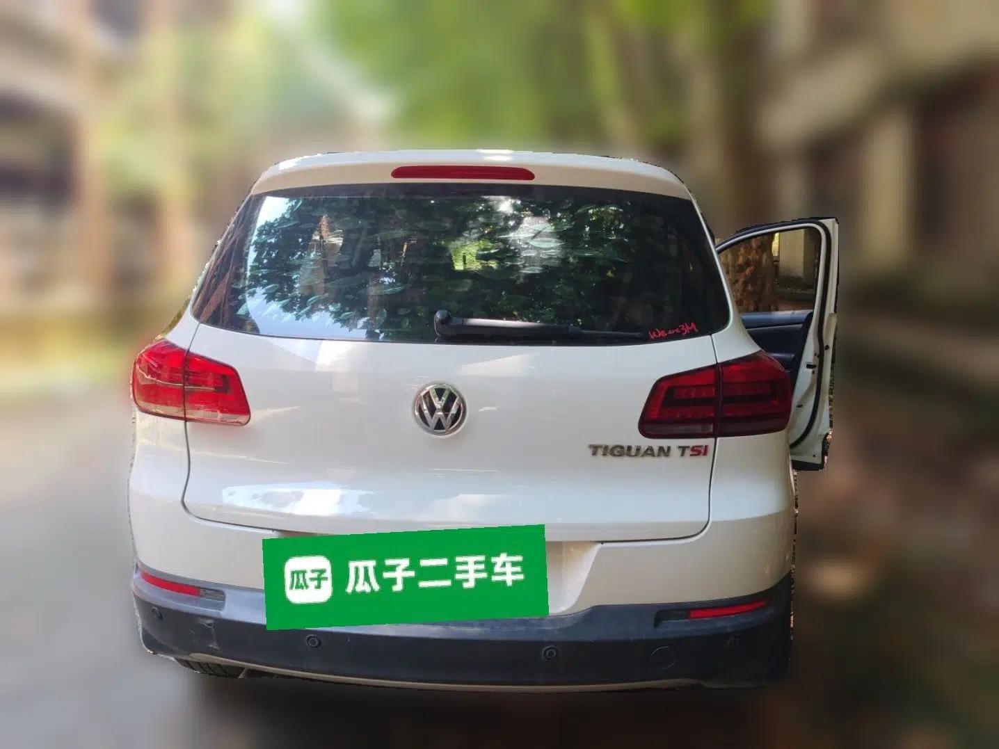 Volkswagen Tiguan 2015 1.8TSI Automatic Two-Wheel Drive Luxury Model — миниатюра 5