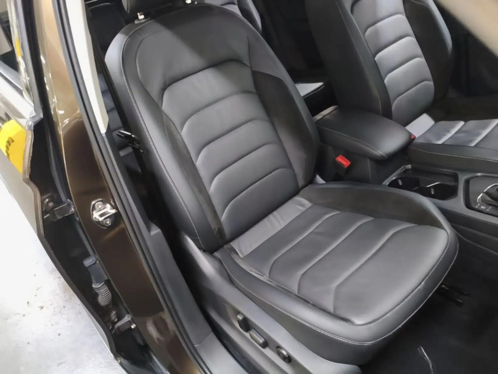 Volkswagen Tiguan L 2017 330TSI Automatic Two-Wheel Drive Comfort Edition — миниатюра 19