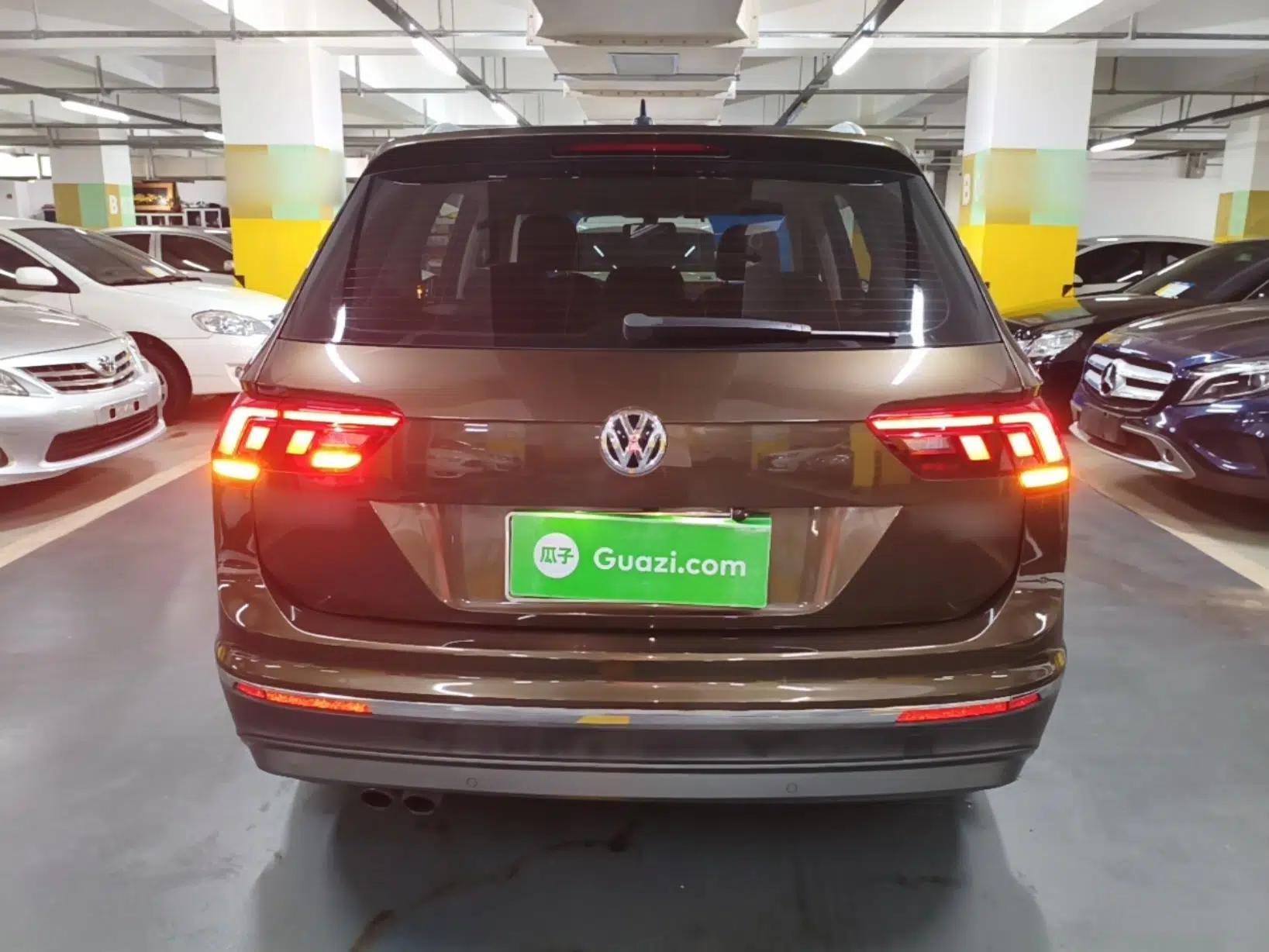 Volkswagen Tiguan L 2017 330TSI Automatic Two-Wheel Drive Comfort Edition — миниатюра 5