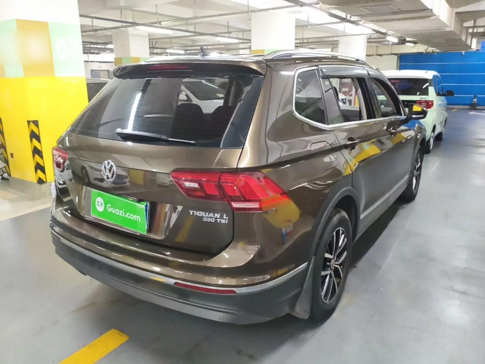 Volkswagen Tiguan L 2017 330TSI Automatic Two-Wheel Drive Comfort Edition — миниатюра 6