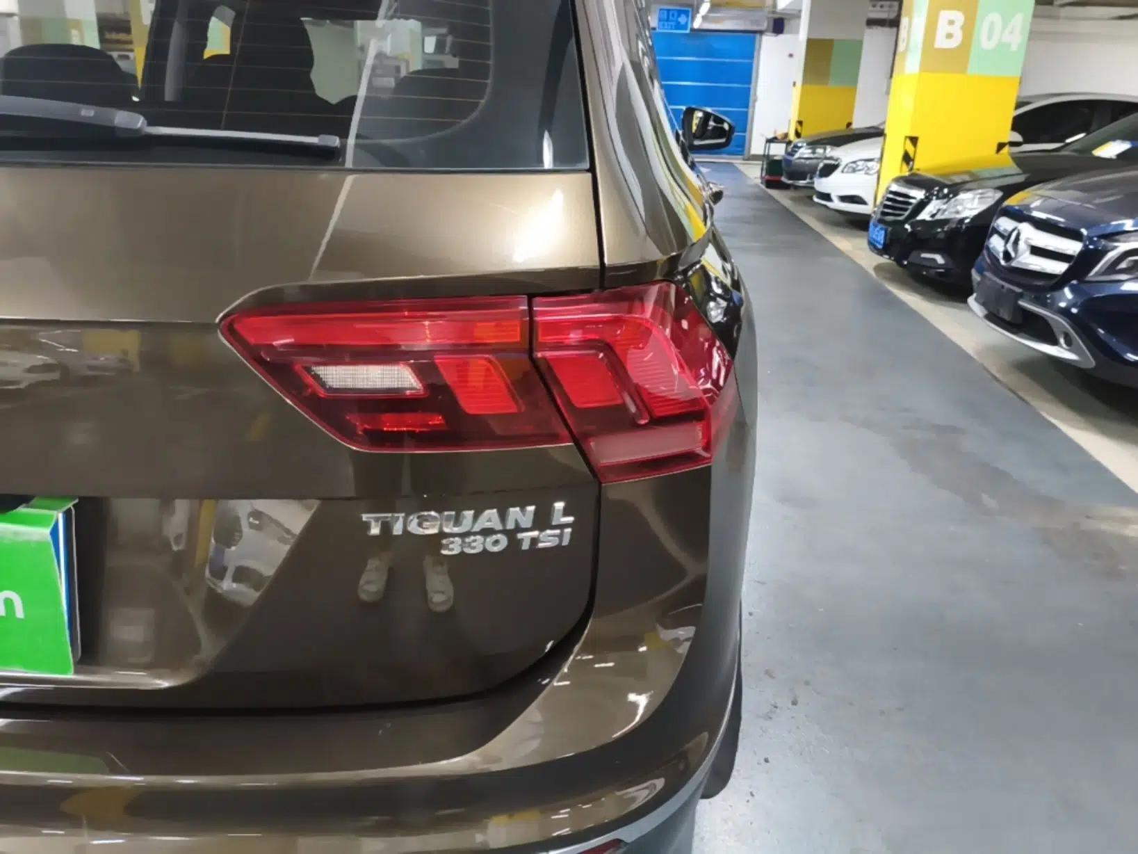 Volkswagen Tiguan L 2017 330TSI Automatic Two-Wheel Drive Comfort Edition — миниатюра 9