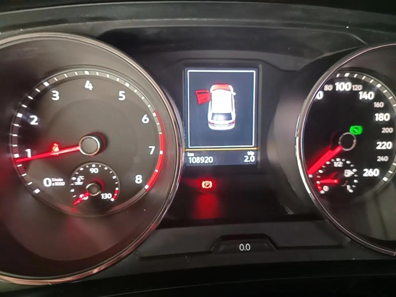 Volkswagen Tiguan L 2017 330TSI Automatic Two-Wheel Drive Luxury Edition — миниатюра 14