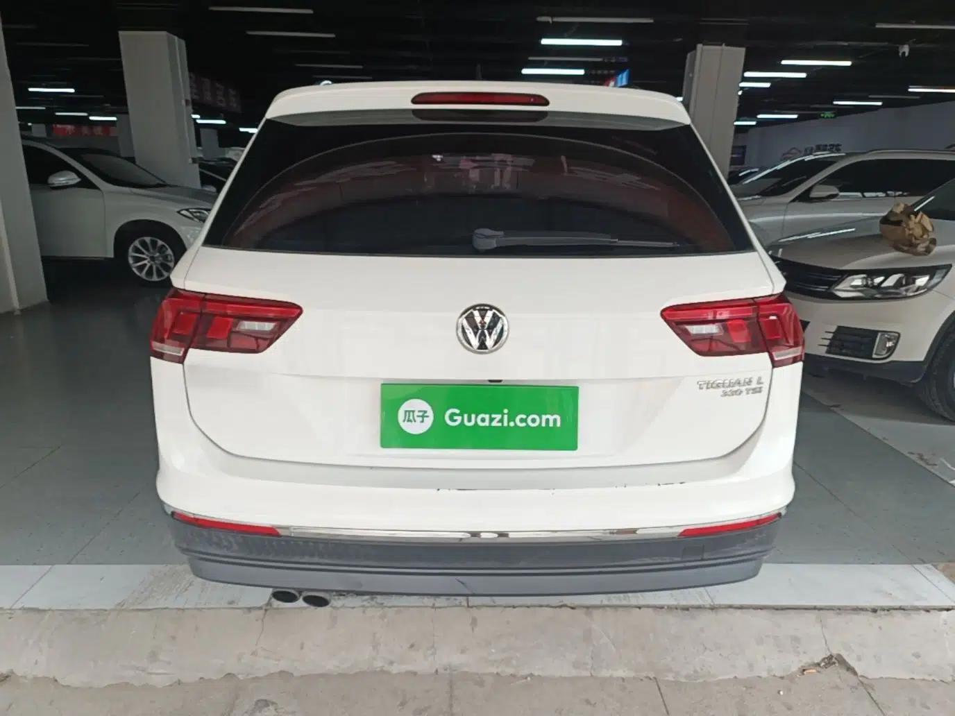 Volkswagen Tiguan L 2017 330TSI Automatic Two-Wheel Drive Luxury Edition — миниатюра 5