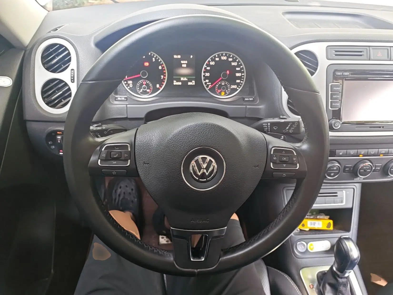 Volkswagen Tiguan 2015 1.8TSI Automatic Two-Wheel Drive Luxury Model — миниатюра 18