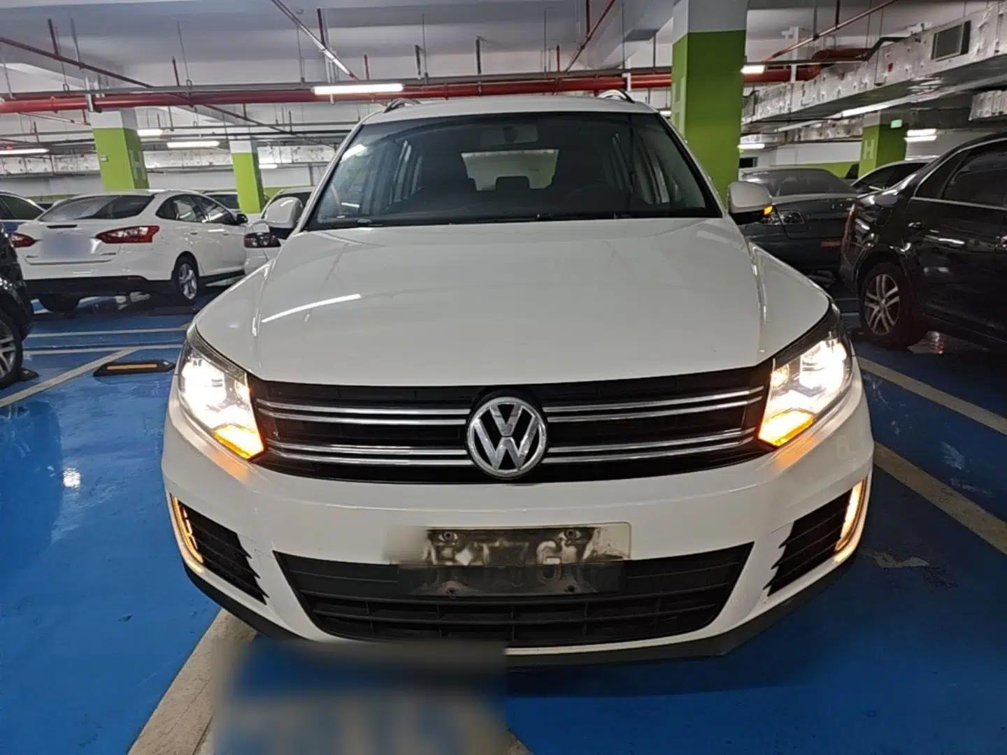 Volkswagen Tiguan 2017 300TSI Automatic Two-Wheel Drive Silk Road Luxury Edition — миниатюра 2