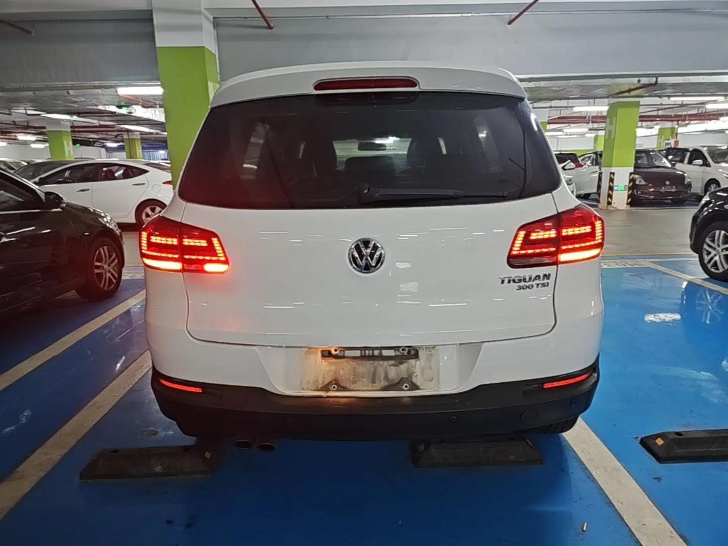Volkswagen Tiguan 2017 300TSI Automatic Two-Wheel Drive Silk Road Luxury Edition — миниатюра 5