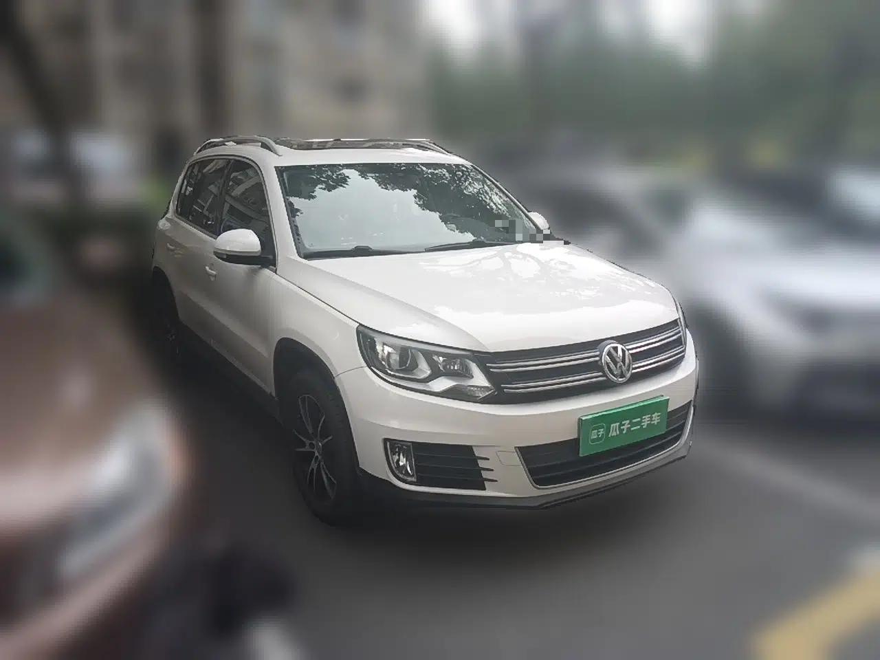Volkswagen Tiguan 2015 1.8TSI Automatic Two-Wheel Drive Luxury Model — миниатюра 3
