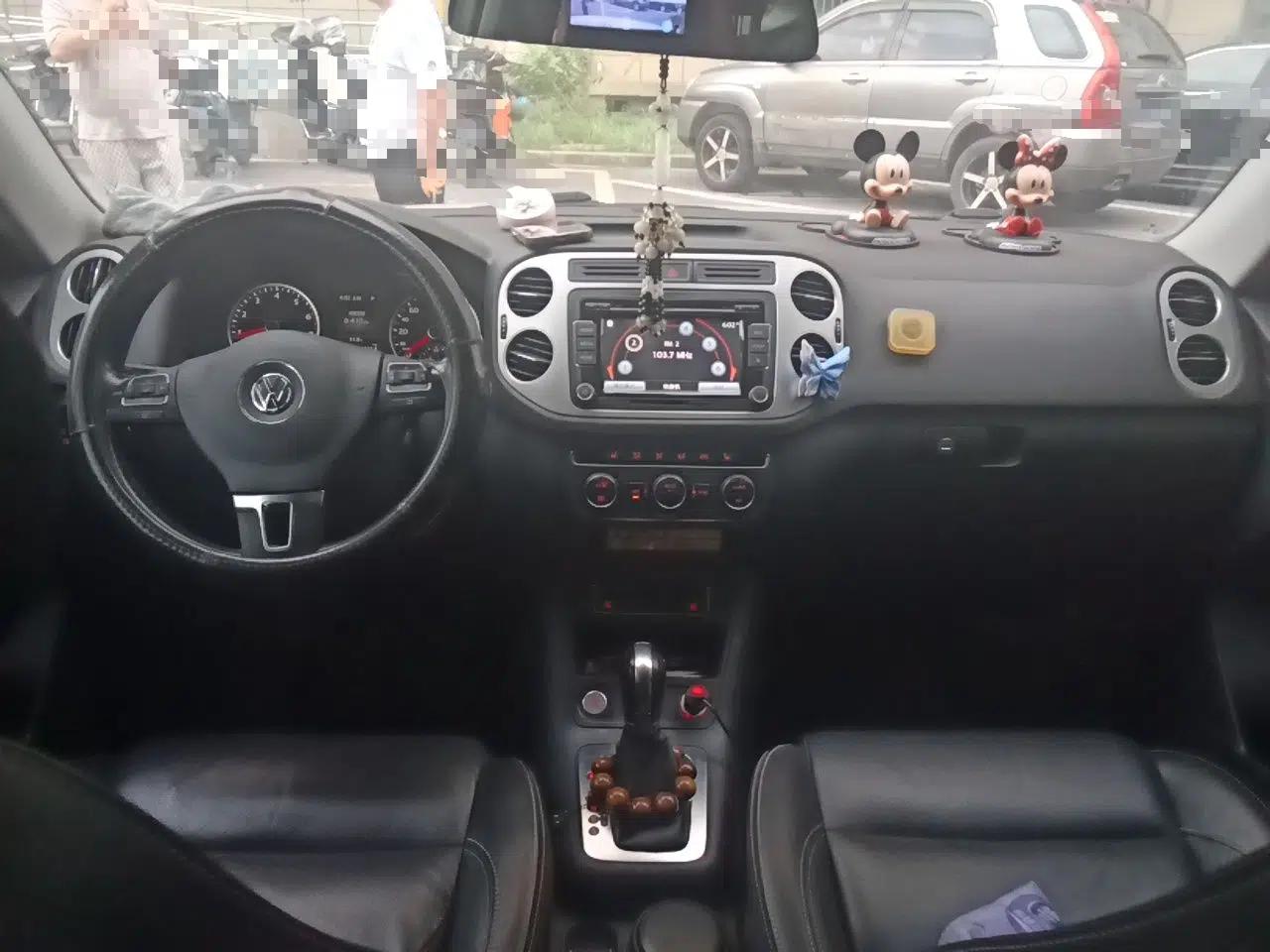 Volkswagen Tiguan 2015 1.8TSI Automatic Two-Wheel Drive Luxury Model — миниатюра 9