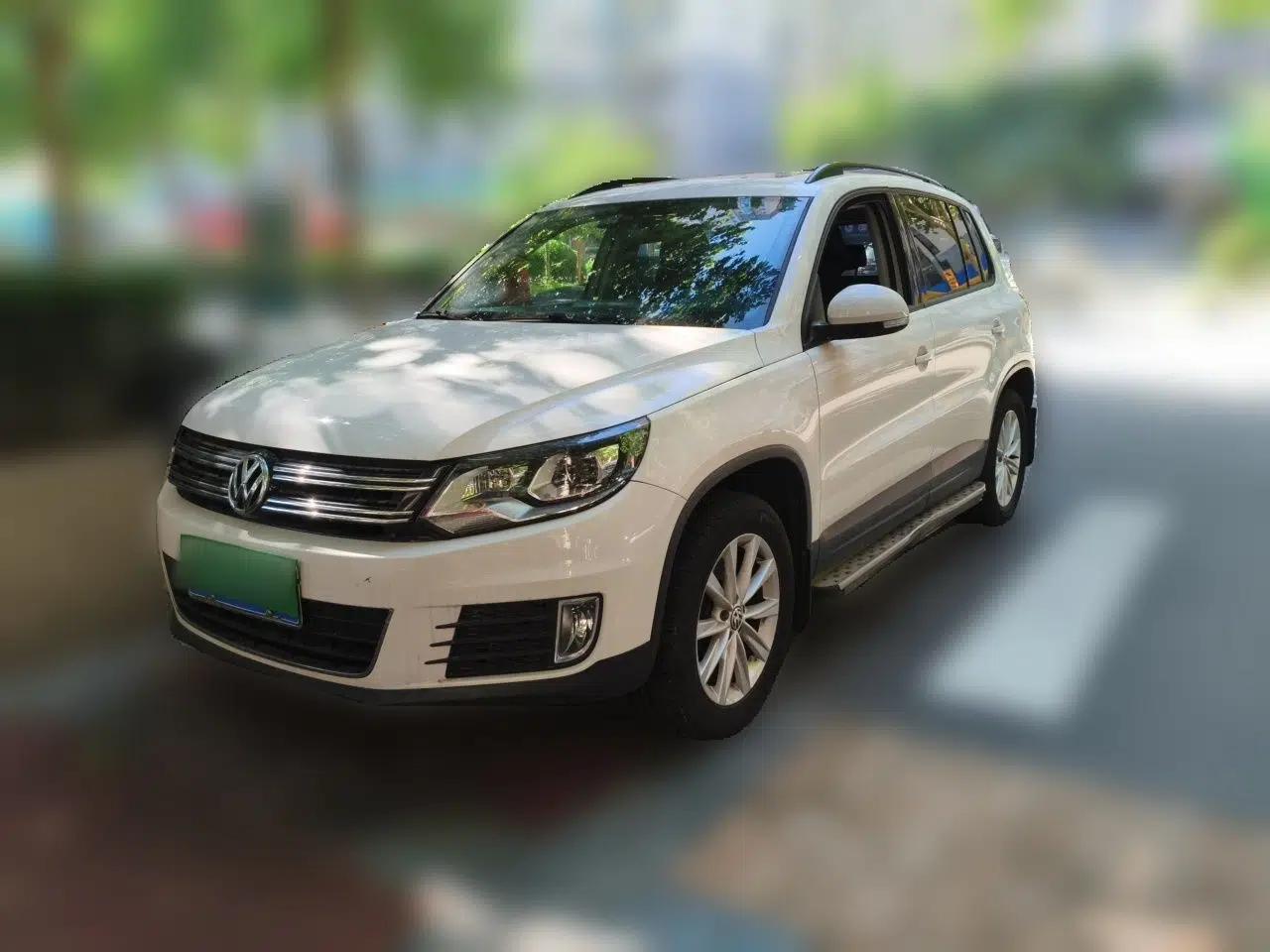 Volkswagen Tiguan 2015 1.8TSI Automatic Two-Wheel Drive Comfort Edition — миниатюра 1