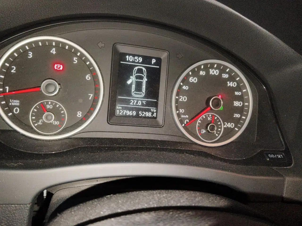 Volkswagen Tiguan 2016 300TSI Automatic All-Wheel Drive Fashion Vision Edition — миниатюра 12