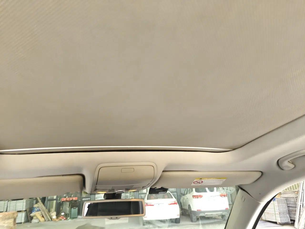 Volkswagen Tiguan 2015 1.8TSI Automatic Two-Wheel Drive Luxury Model — миниатюра 18