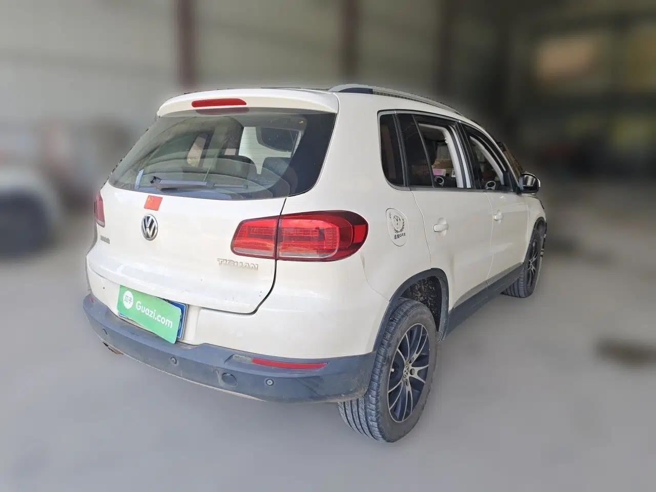 Volkswagen Tiguan 2015 1.8TSI Automatic Two-Wheel Drive Luxury Model — миниатюра 6