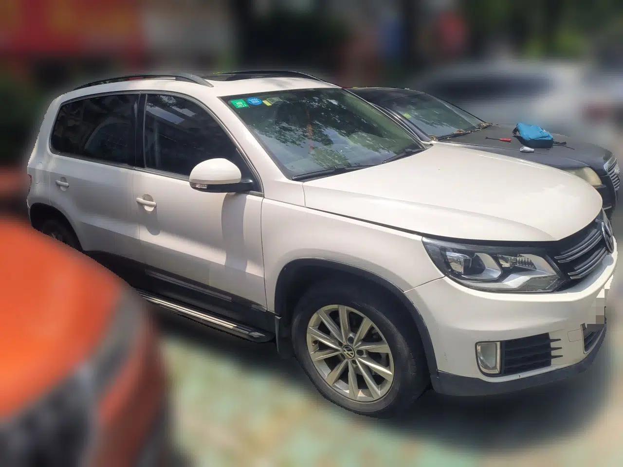 Volkswagen Tiguan 2016 280TSI Automatic Two-Wheel Drive Silk Road Comfort Edition — миниатюра 3