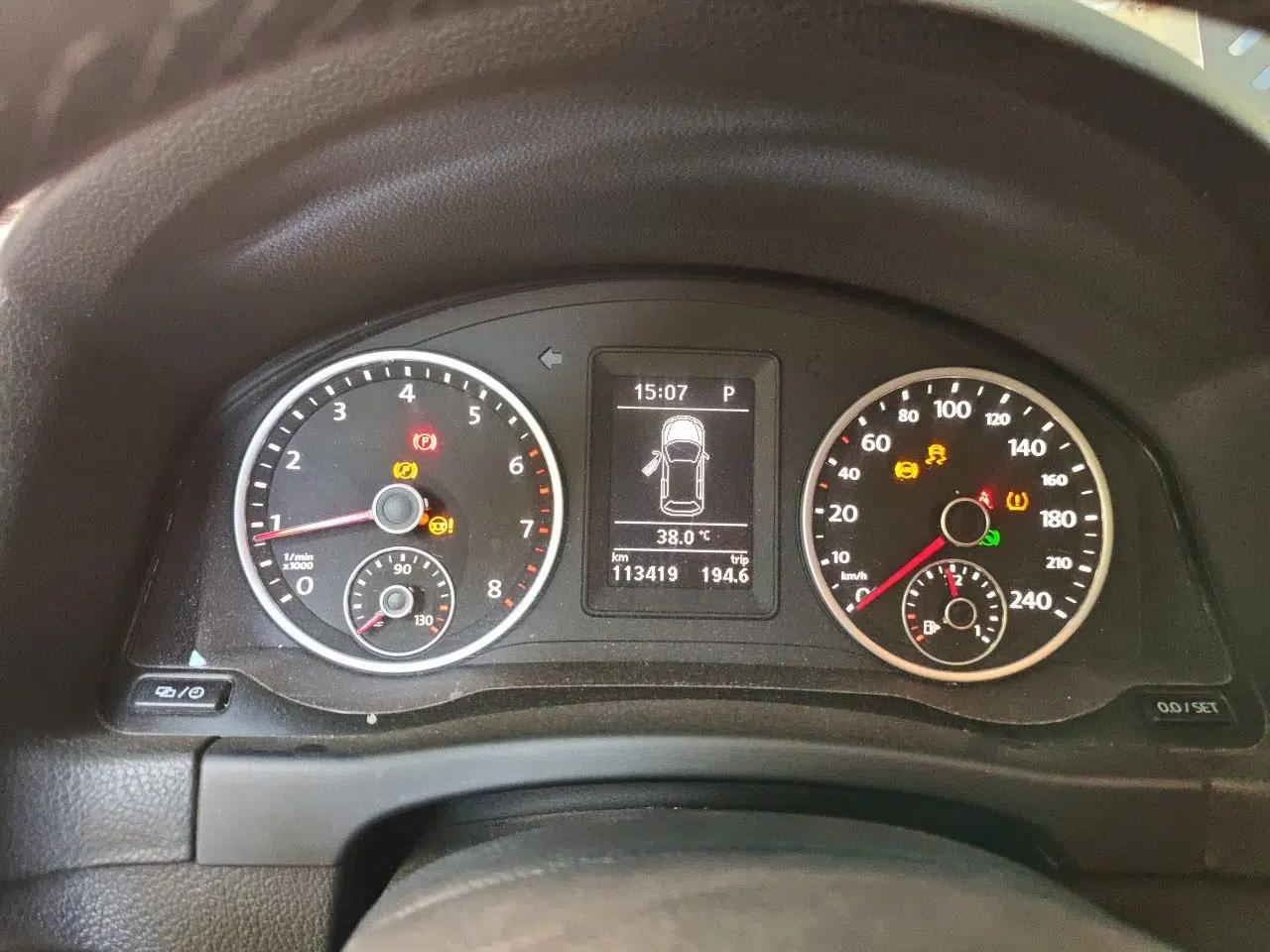 Volkswagen Tiguan 2016 280TSI Automatic Two-Wheel Drive Silk Road Comfort Edition — миниатюра 11