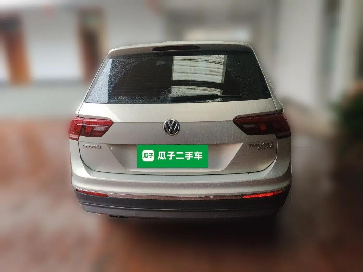 Volkswagen Tiguan L 2019 Revised Version 280TSI Automatic Two-Wheel Drive Panoramic Comfort Edition China VI Standard — миниатюра 5