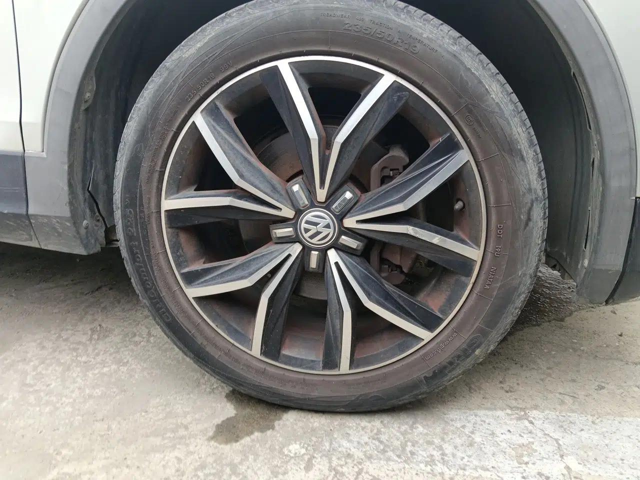 Volkswagen Tiguan L 2019 330TSI Automatic Two-Wheel Drive Smart Luxury Version China VI Standard — миниатюра 8