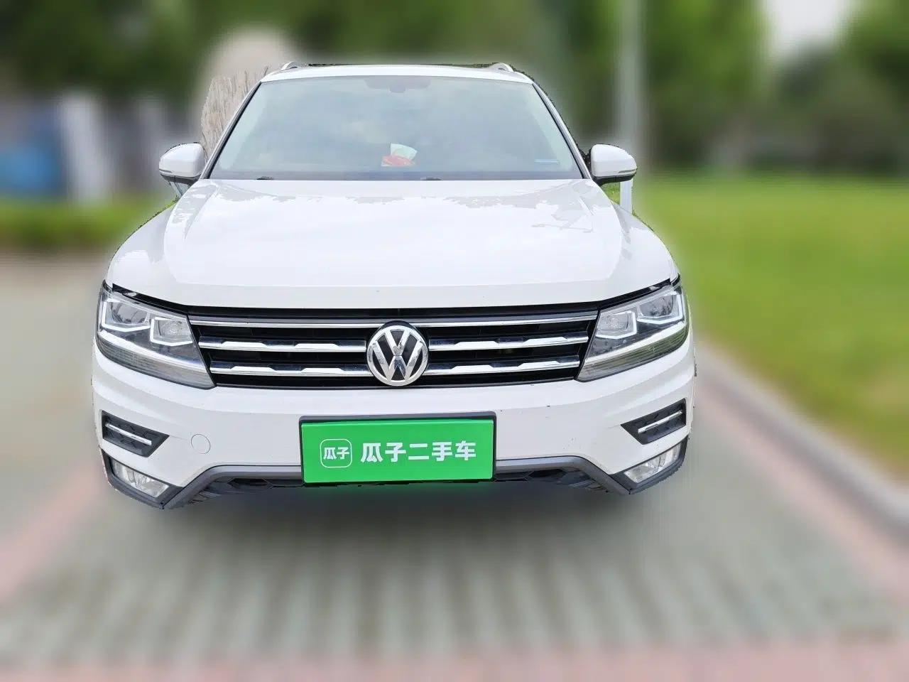Volkswagen Tiguan L 2019 330TSI Automatic Two-Wheel Drive Panoramic Comfort Edition China VI Standard — миниатюра 2