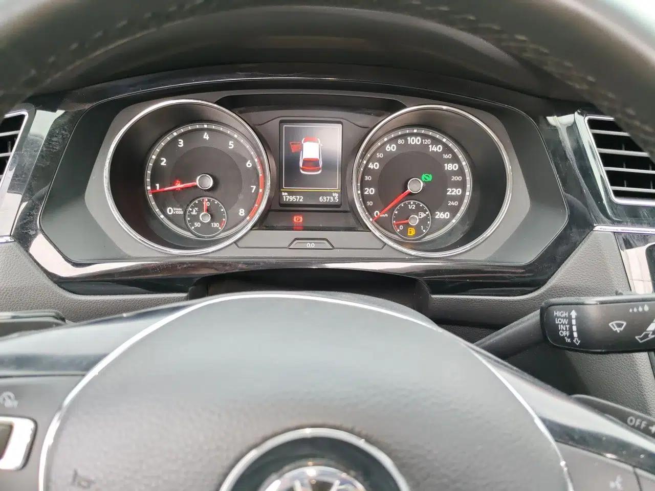Volkswagen Tiguan L 2019 330TSI Automatic Two-Wheel Drive Panoramic Comfort Edition China VI Standard — миниатюра 11