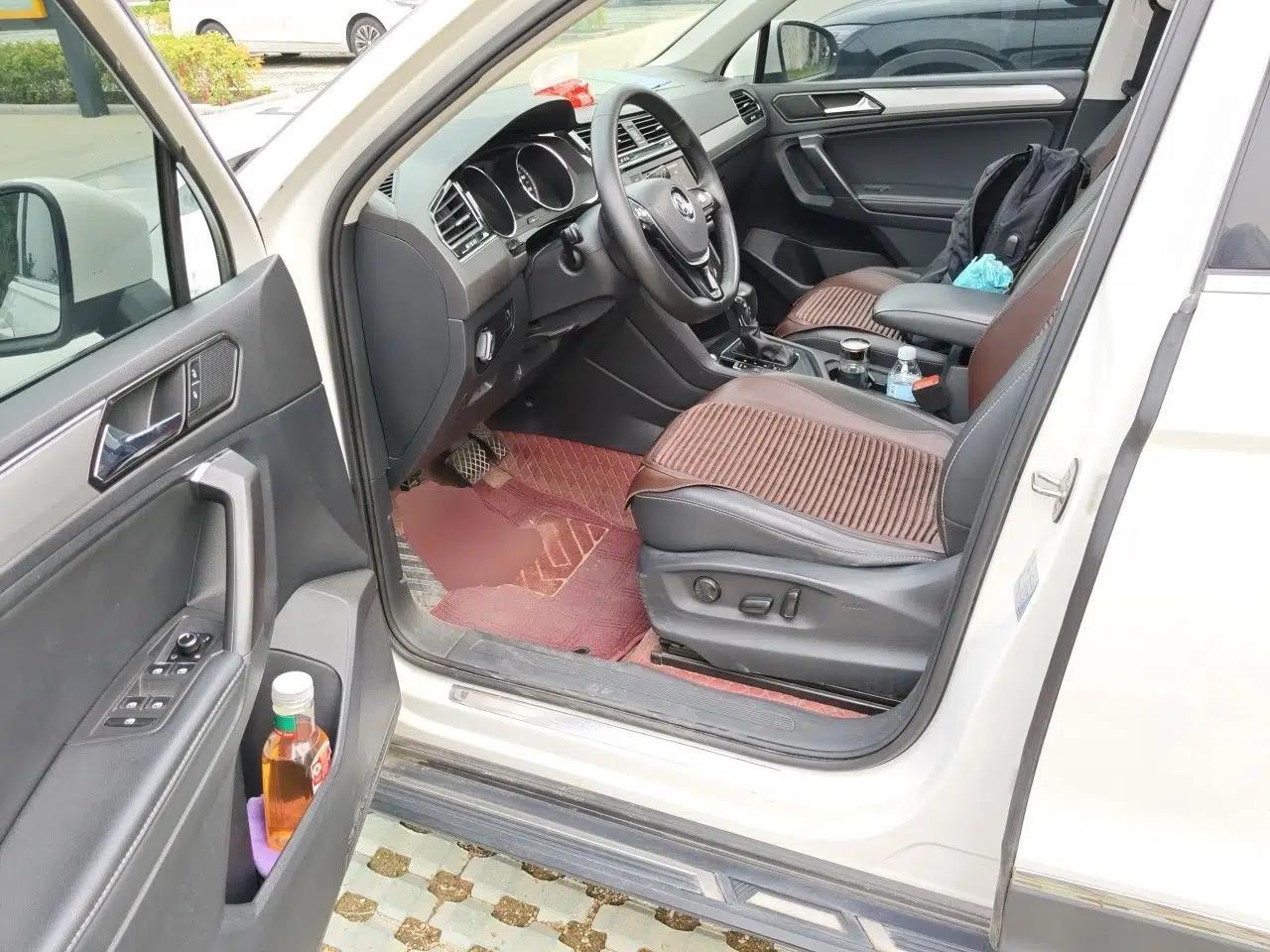 Volkswagen Tiguan L 2019 330TSI Automatic Two-Wheel Drive Panoramic Comfort Edition China VI Standard — миниатюра 16
