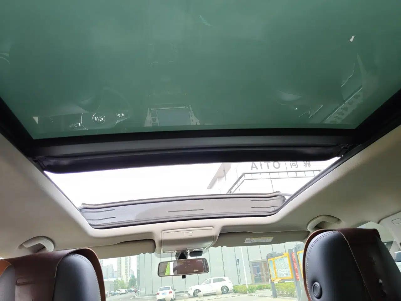 Volkswagen Tiguan L 2019 330TSI Automatic Two-Wheel Drive Panoramic Comfort Edition China VI Standard — миниатюра 18