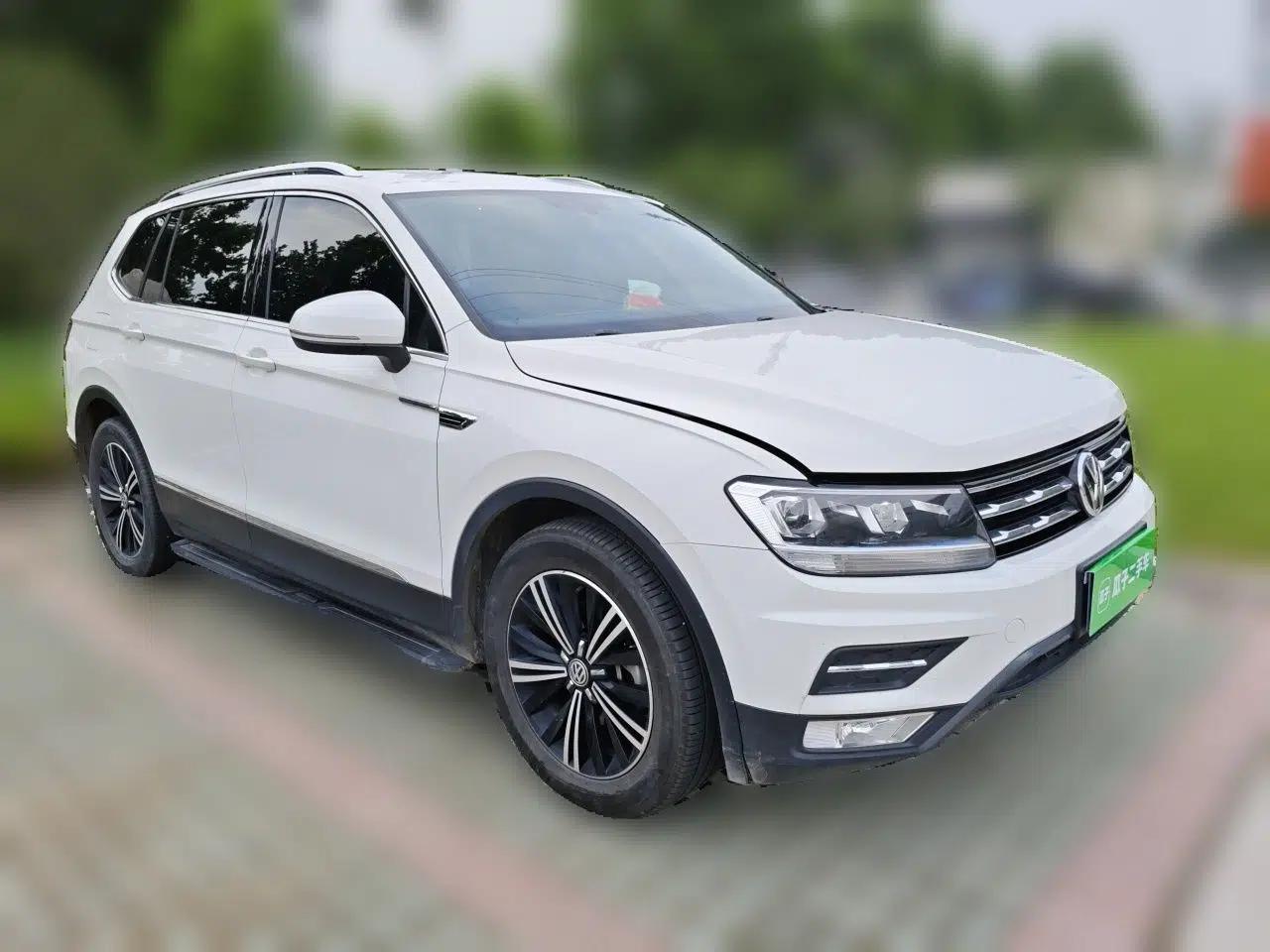 Volkswagen Tiguan L 2019 330TSI Automatic Two-Wheel Drive Panoramic Comfort Edition China VI Standard — миниатюра 3