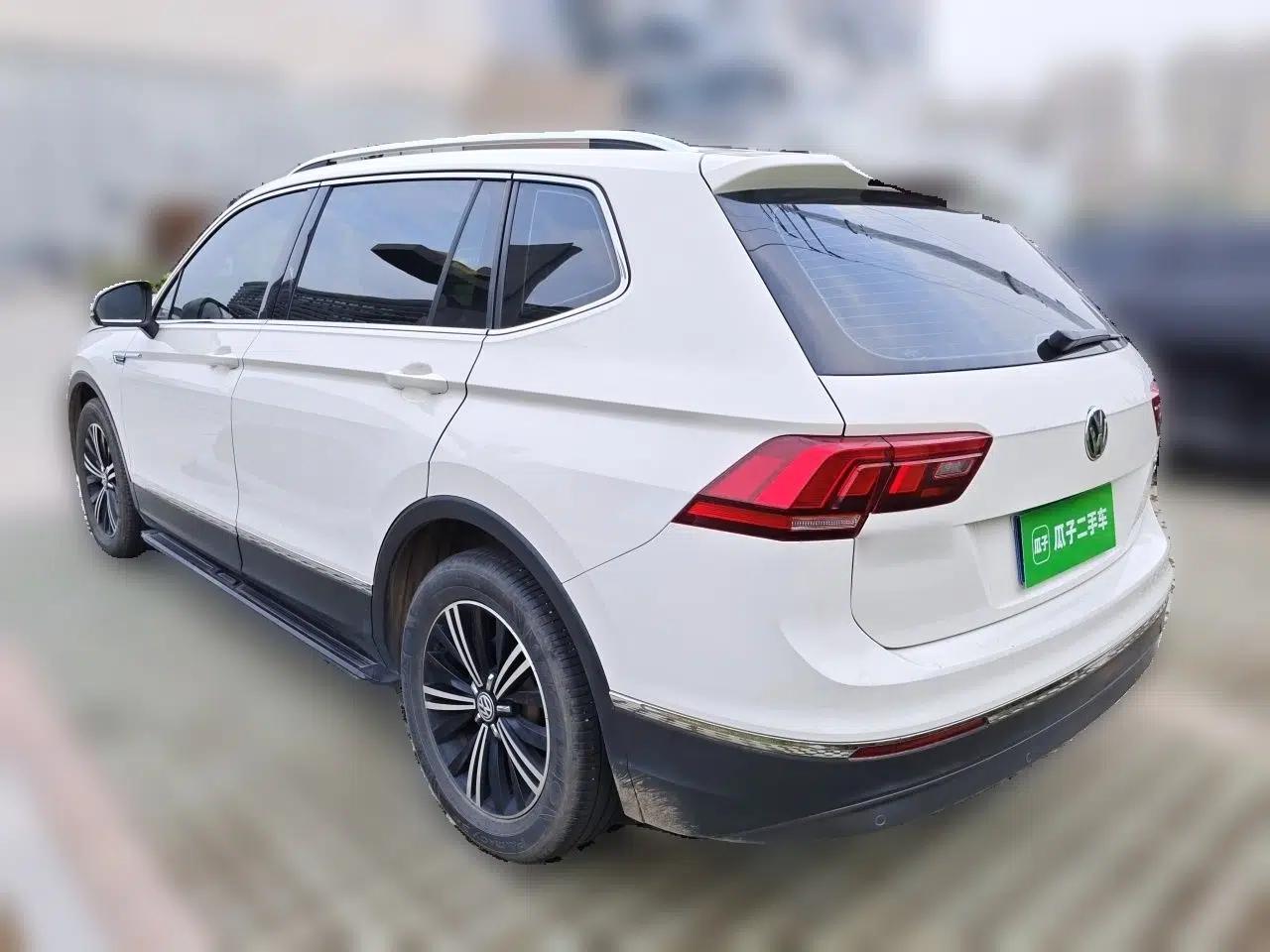 Volkswagen Tiguan L 2019 330TSI Automatic Two-Wheel Drive Panoramic Comfort Edition China VI Standard — миниатюра 4