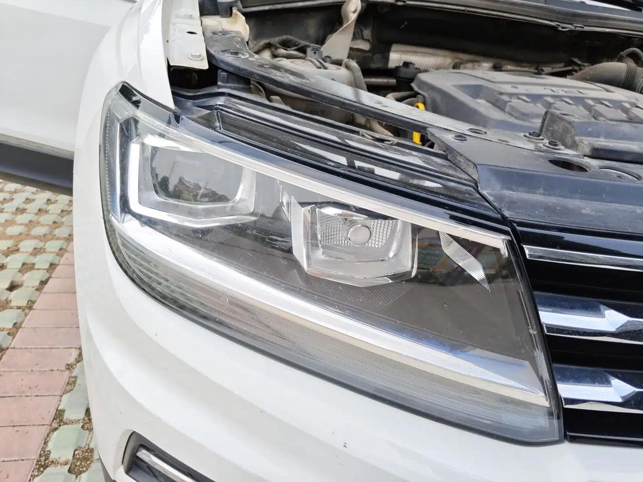 Volkswagen Tiguan L 2019 330TSI Automatic Two-Wheel Drive Panoramic Comfort Edition China VI Standard — миниатюра 7
