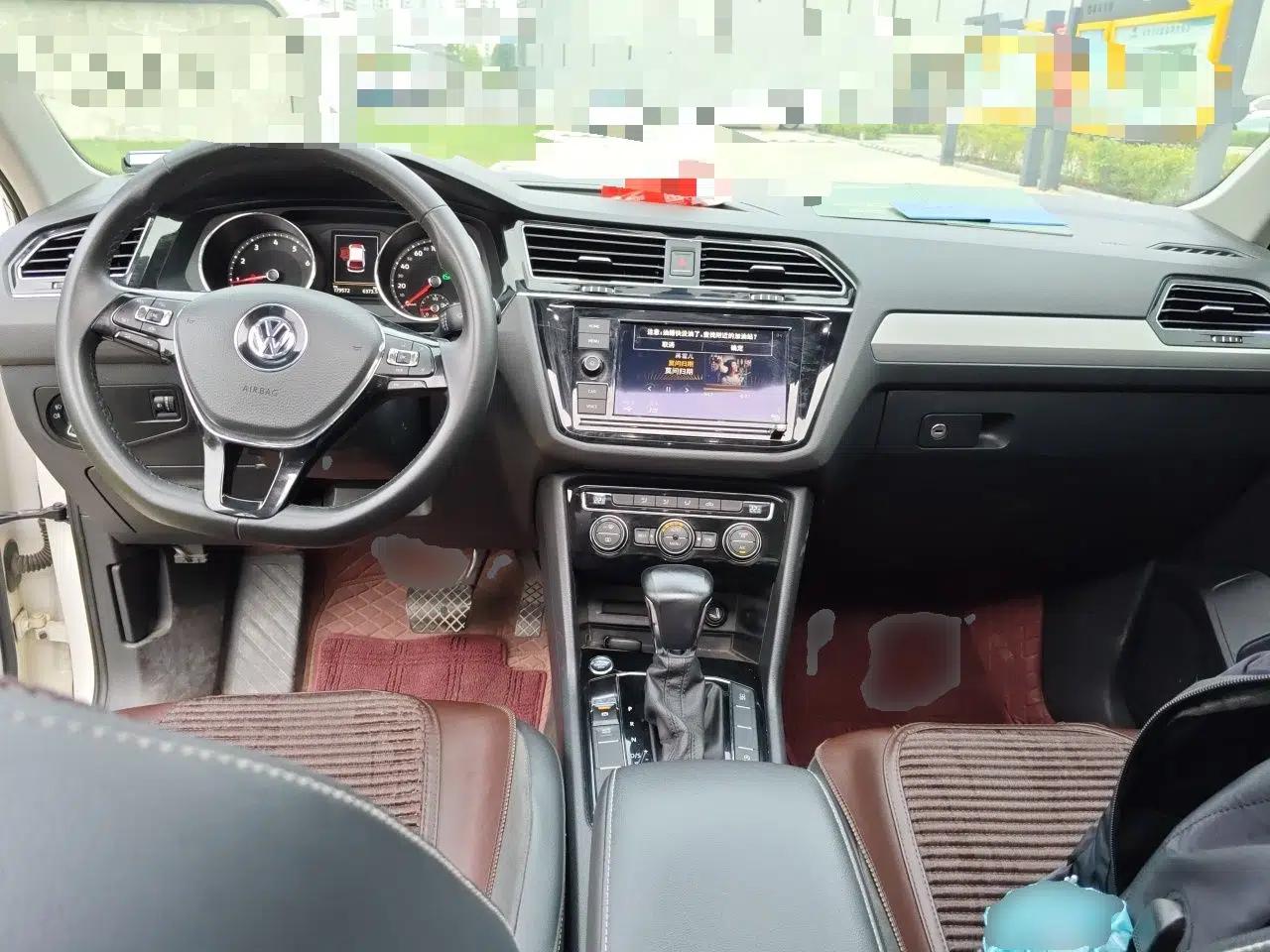 Volkswagen Tiguan L 2019 330TSI Automatic Two-Wheel Drive Panoramic Comfort Edition China VI Standard — миниатюра 9