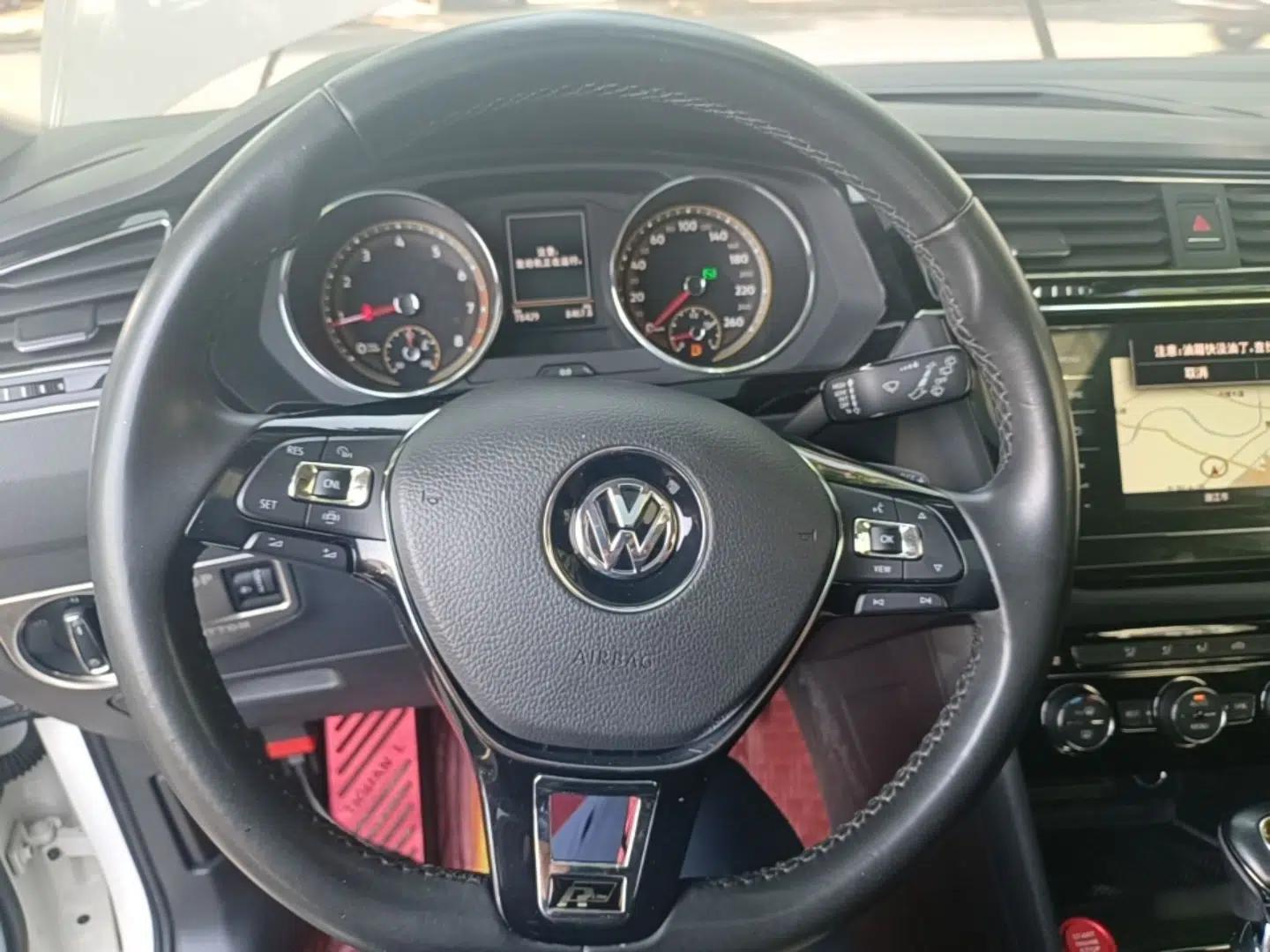 Volkswagen Tiguan L 2020 330TSI Automatic Two-Wheel Drive Panoramic Comfort Edition China VI Standard — миниатюра 13