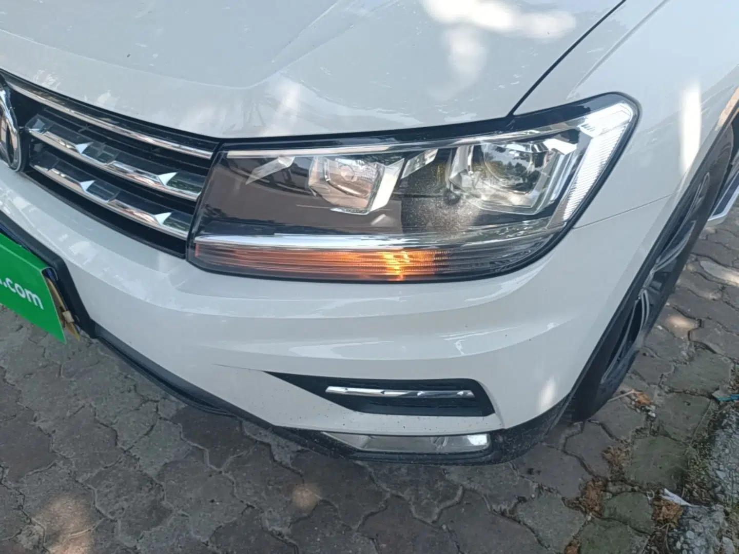 Volkswagen Tiguan L 2020 330TSI Automatic Two-Wheel Drive Panoramic Comfort Edition China VI Standard — миниатюра 8