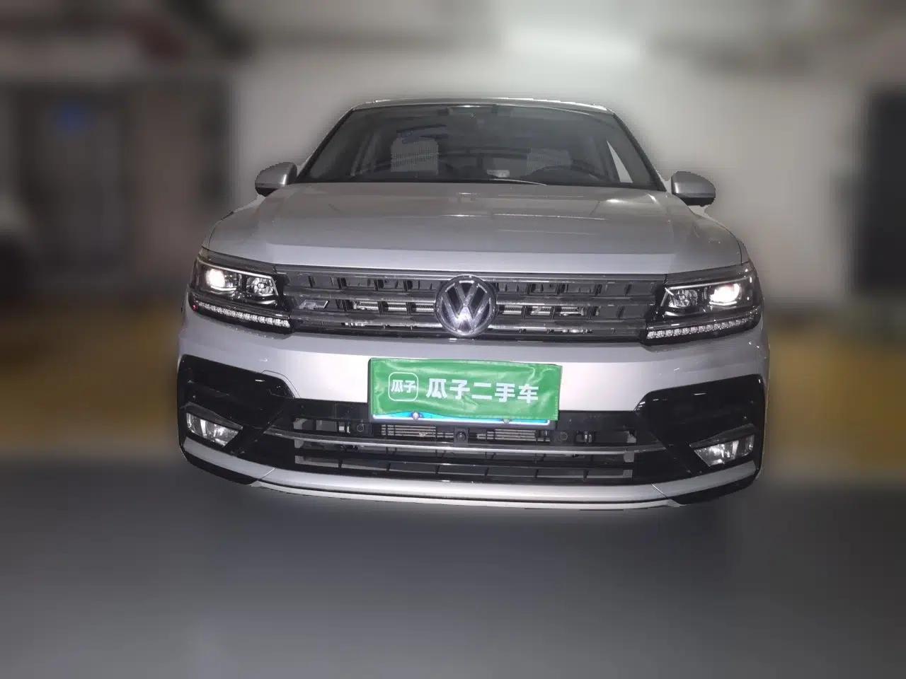 Volkswagen Tiguan L 2019 330TSI Automatic Two-Wheel Drive R-Line Flagship Model China VI Standard — миниатюра 2