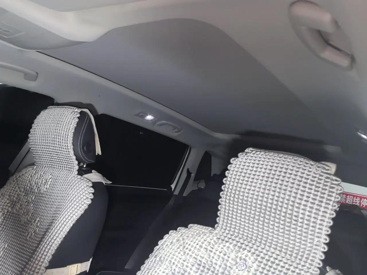 Volkswagen Tiguan L 2019 330TSI Automatic Two-Wheel Drive R-Line Flagship Model China VI Standard — миниатюра 18