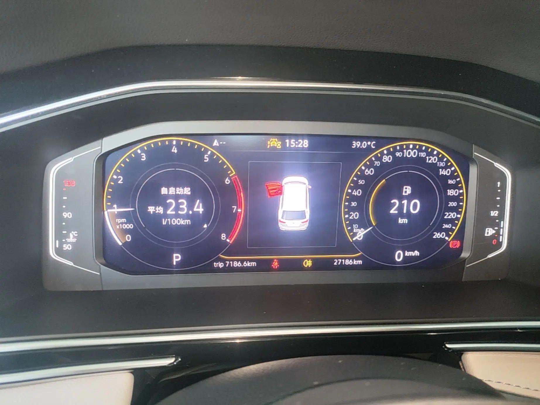 Volkswagen Tiguan L 2024 Outstanding Model 300TSI Automatic Two-Wheel Drive Longteng Edition — миниатюра 19