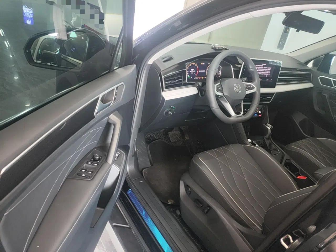 Volkswagen Tiguan L 2024 Outstanding Model 300TSI Automatic Two-Wheel Drive Longteng Edition — миниатюра 23