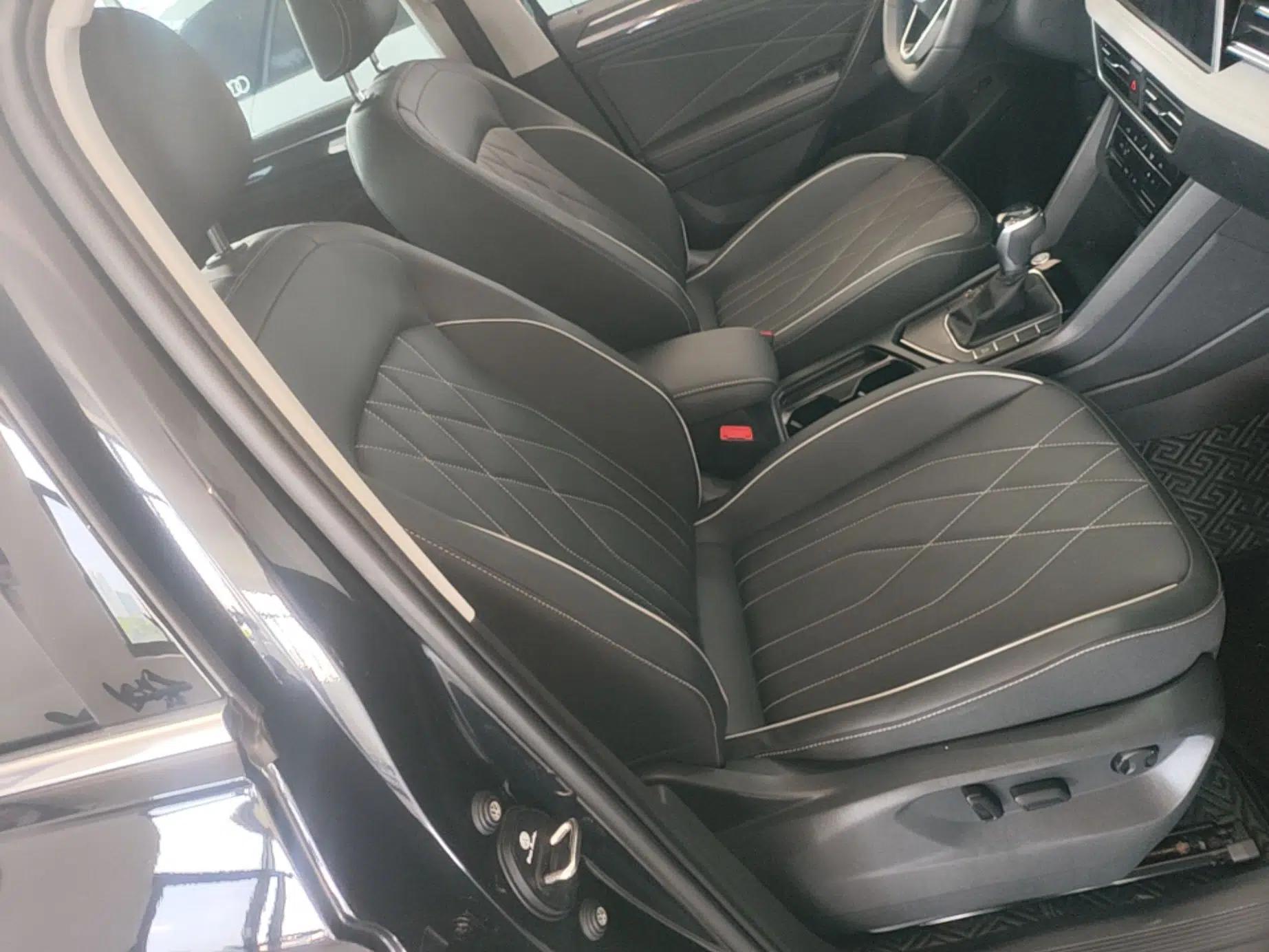 Volkswagen Tiguan L 2024 Outstanding Model 300TSI Automatic Two-Wheel Drive Longteng Edition — миниатюра 24