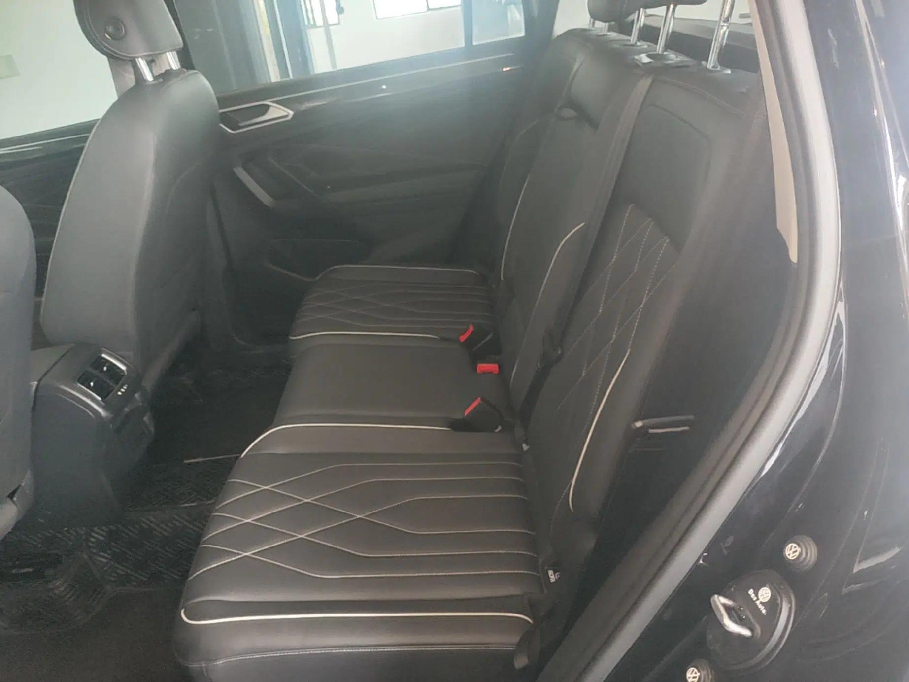 Volkswagen Tiguan L 2024 Outstanding Model 300TSI Automatic Two-Wheel Drive Longteng Edition — миниатюра 25