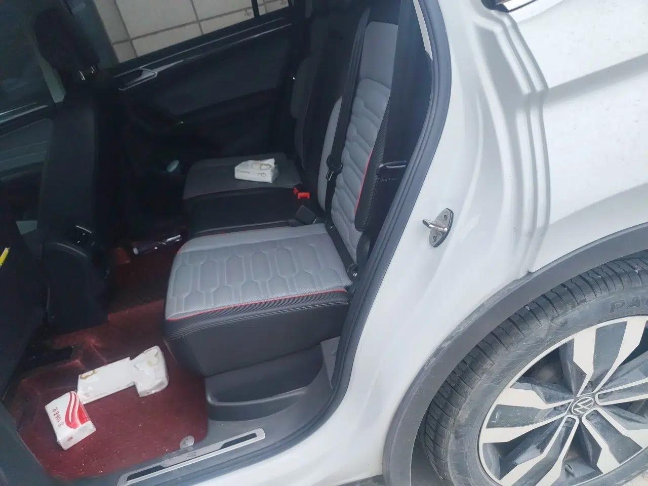Volkswagen Tiguan L 2023 330TSI Automatic Two-Wheel Drive R-Line Flagship Edition — миниатюра 17