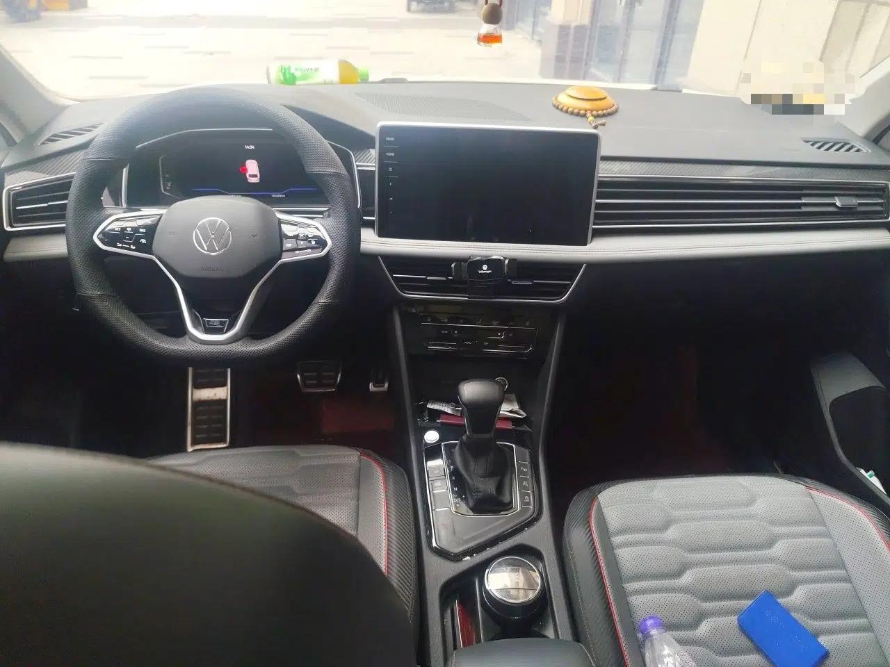 Volkswagen Tiguan L 2023 330TSI Automatic Two-Wheel Drive R-Line Flagship Edition — миниатюра 9