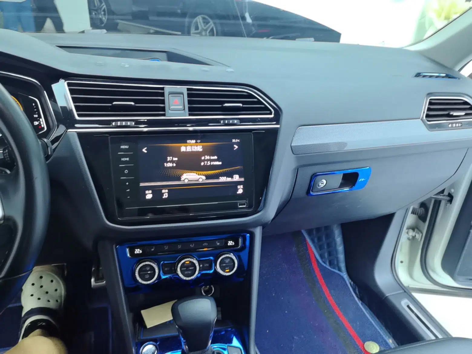 Volkswagen Tiguan L 2021 330TSI Automatic Two-Wheel Drive R-Line Enhanced Edition — миниатюра 15