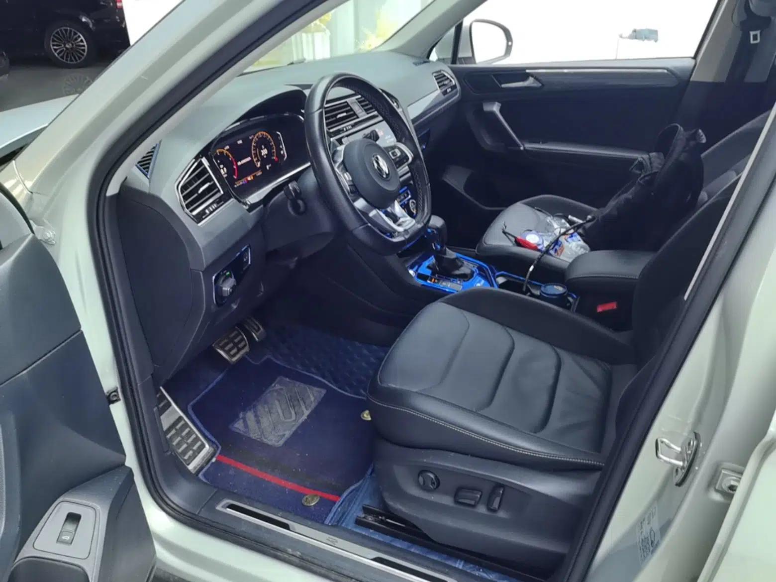 Volkswagen Tiguan L 2021 330TSI Automatic Two-Wheel Drive R-Line Enhanced Edition — миниатюра 17
