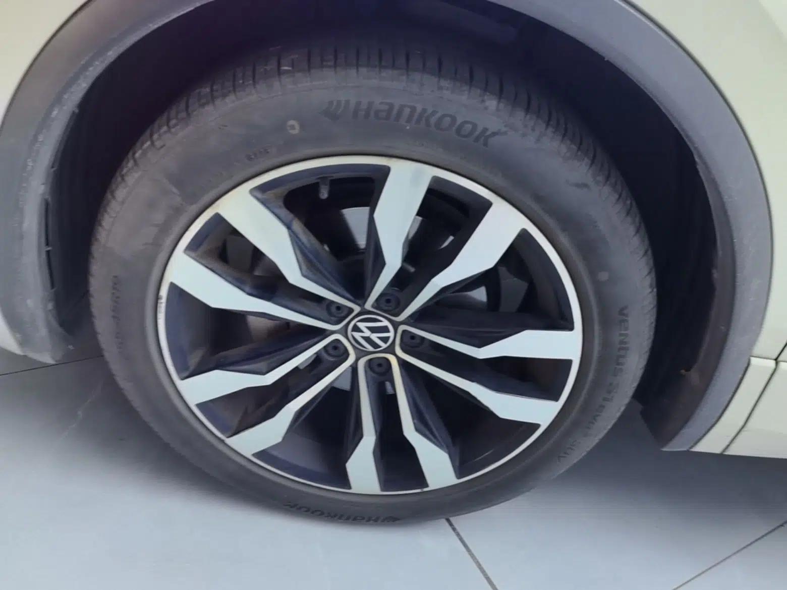 Volkswagen Tiguan L 2021 330TSI Automatic Two-Wheel Drive R-Line Enhanced Edition — миниатюра 10