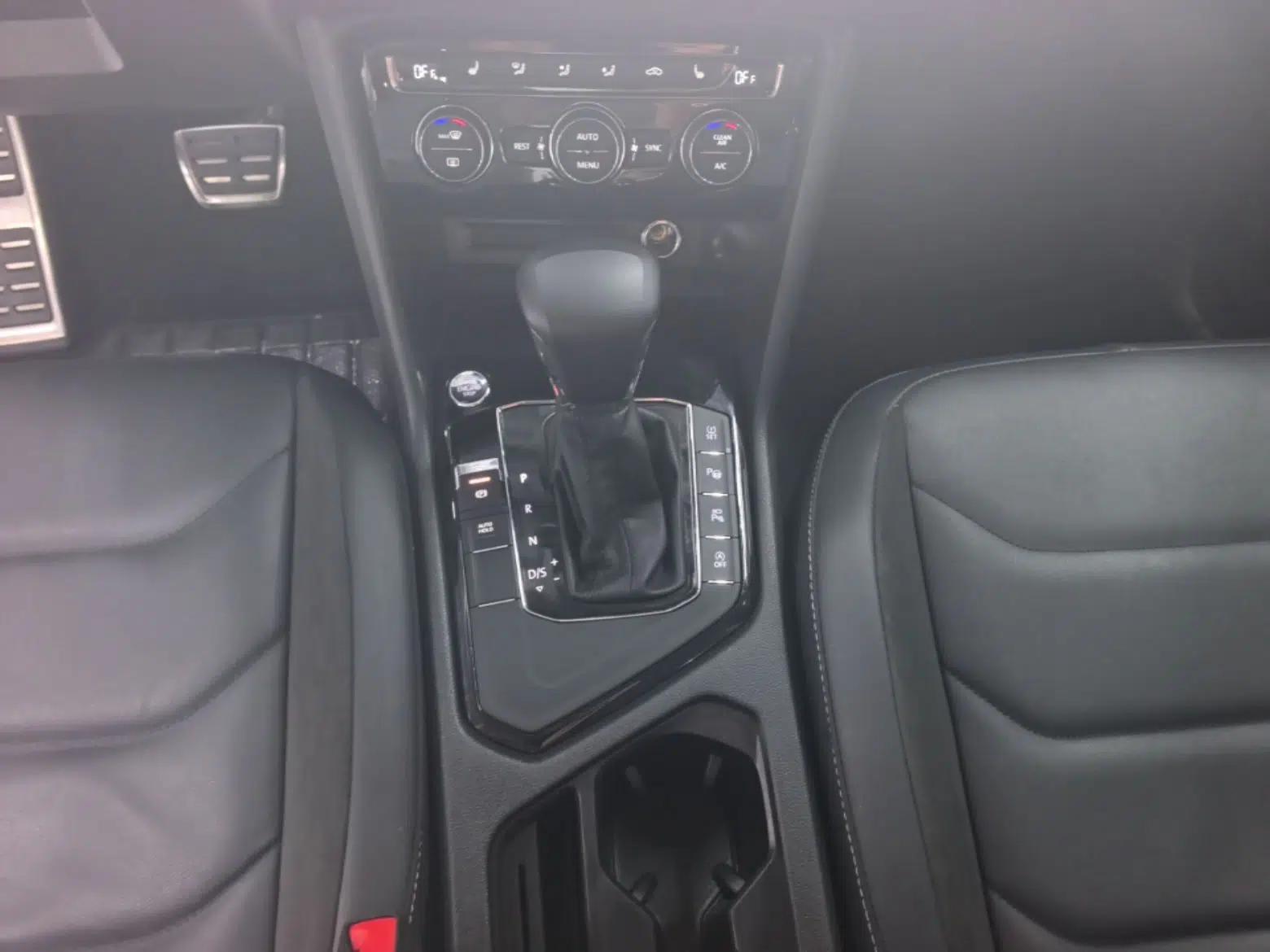 Volkswagen Tiguan L 2021 330TSI Automatic Two-Wheel Drive R-Line Enhanced Edition — миниатюра 16