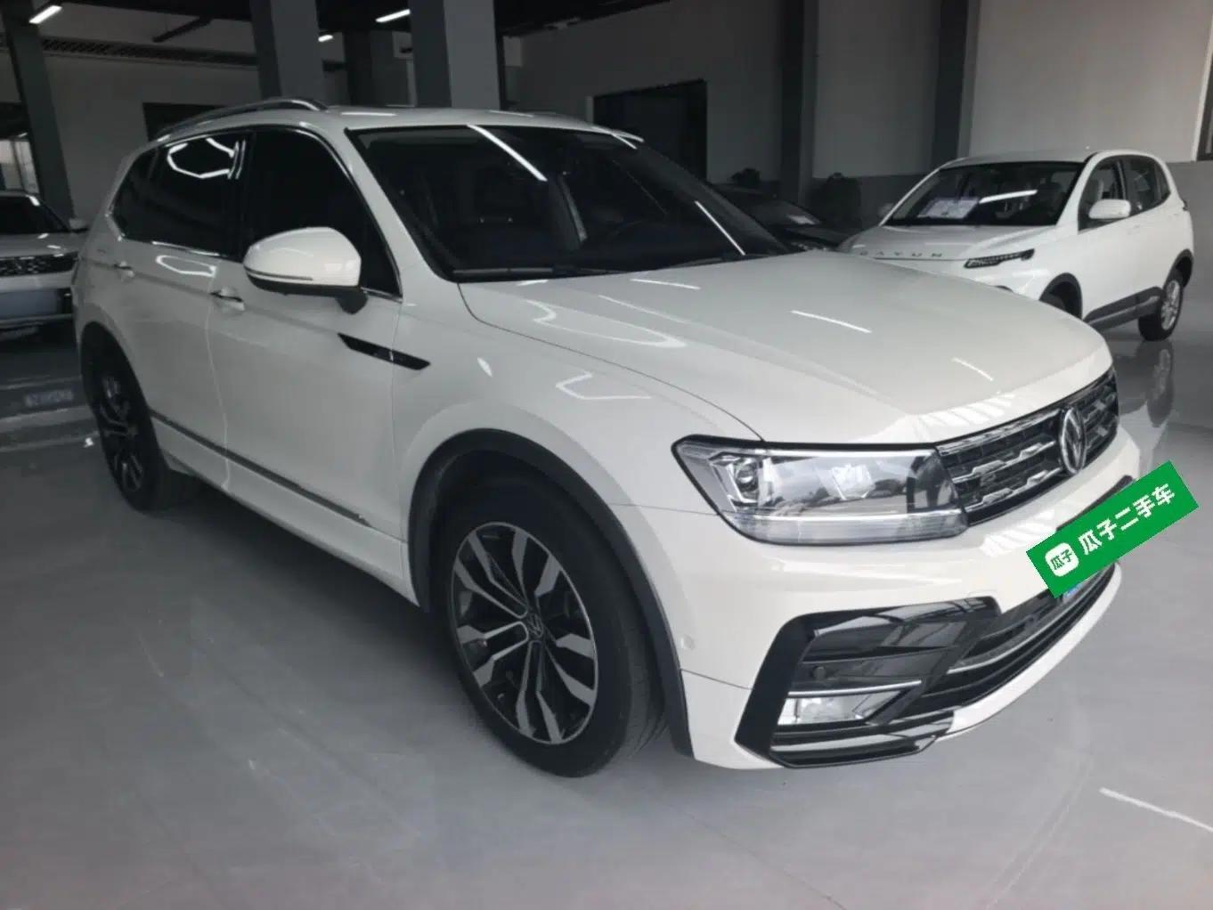 Volkswagen Tiguan L 2021 330TSI Automatic Two-Wheel Drive R-Line Enhanced Edition — миниатюра 3