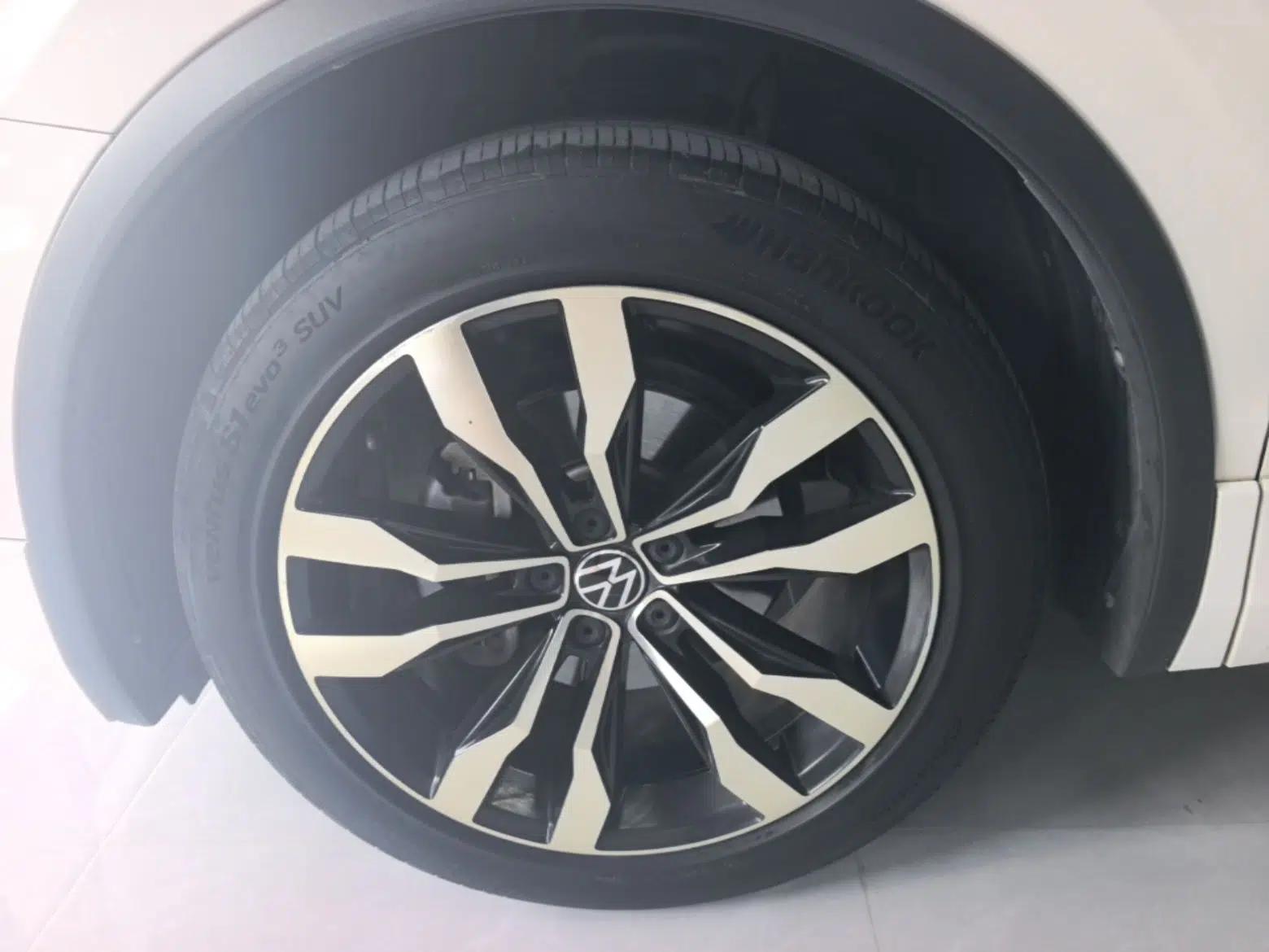 Volkswagen Tiguan L 2021 330TSI Automatic Two-Wheel Drive R-Line Enhanced Edition — миниатюра 10