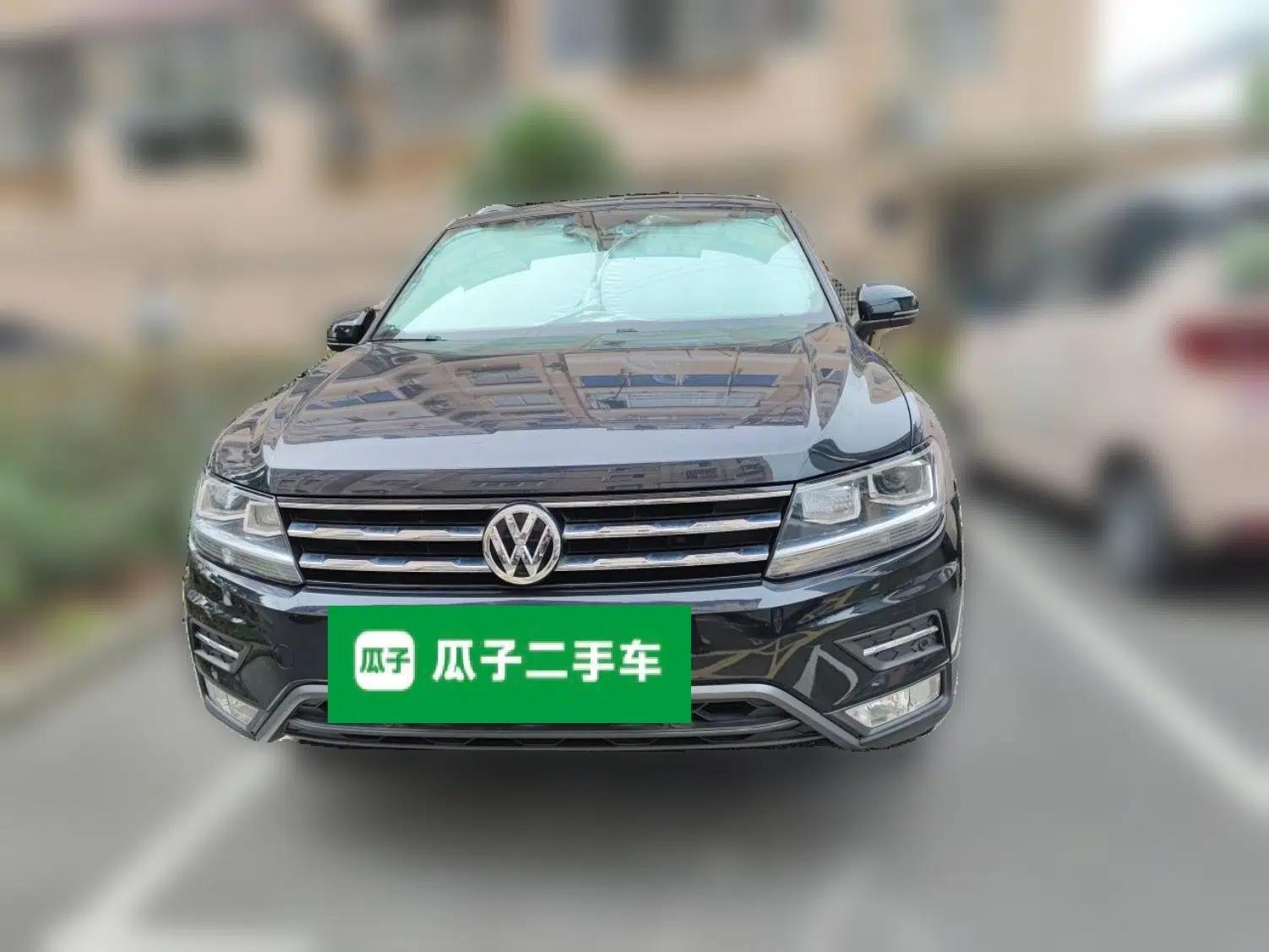 Volkswagen Tiguan L 2020 330TSI Automatic Two-Wheel Drive Smart Luxury Edition China VI Standard — миниатюра 2