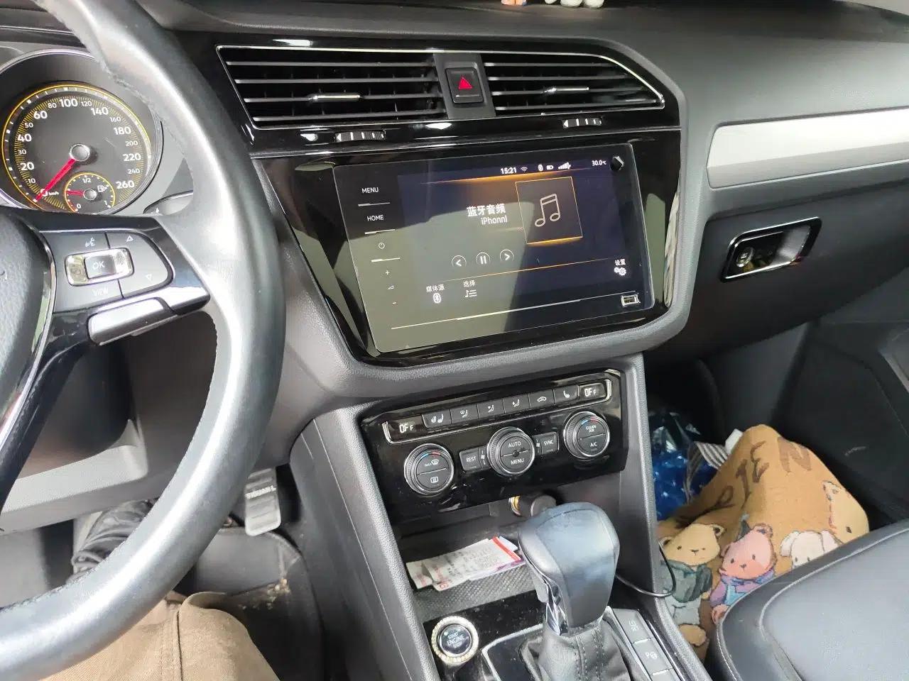 Volkswagen Tiguan L 2020 330TSI Automatic Two-Wheel Drive Smart Luxury Edition China VI Standard — миниатюра 13