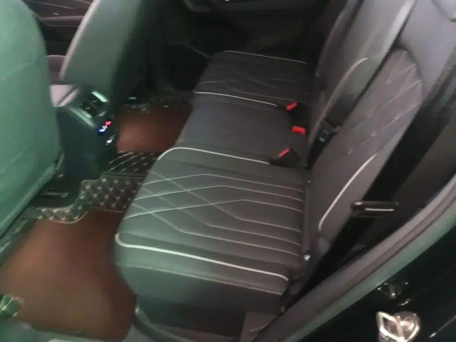 Volkswagen Tiguan L 2023 330TSI Automatic Two-Wheel Drive R-Line Enjoyment Edition — миниатюра 20