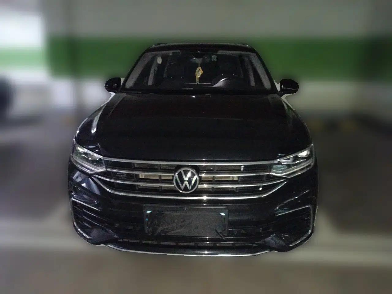 Volkswagen Tiguan L 2023 330TSI Automatic Two-Wheel Drive R-Line Enjoyment Edition — миниатюра 2