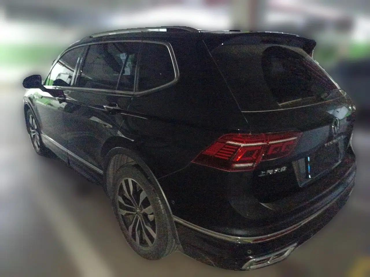 Volkswagen Tiguan L 2023 330TSI Automatic Two-Wheel Drive R-Line Enjoyment Edition — миниатюра 4